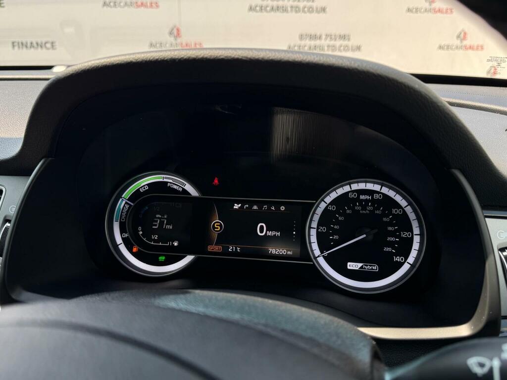 Kia Niro 3 Red #57