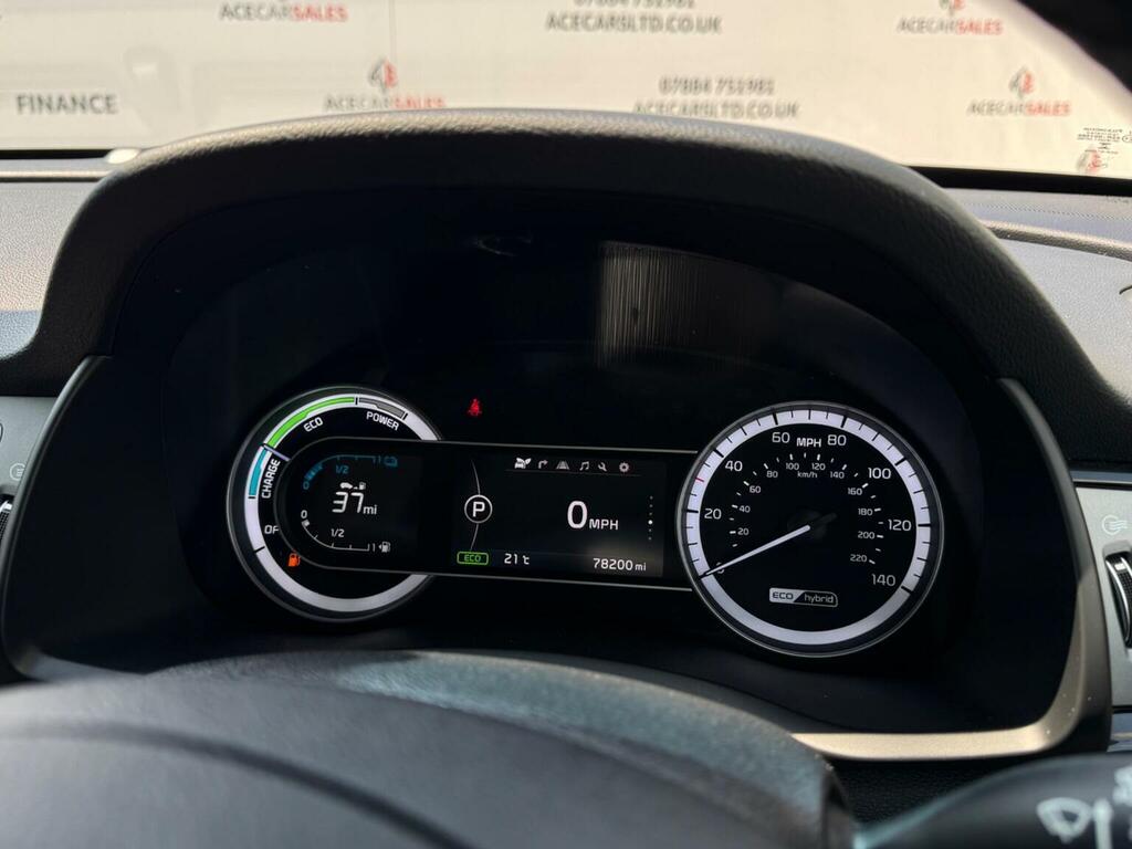 Kia Niro 3 Red #58