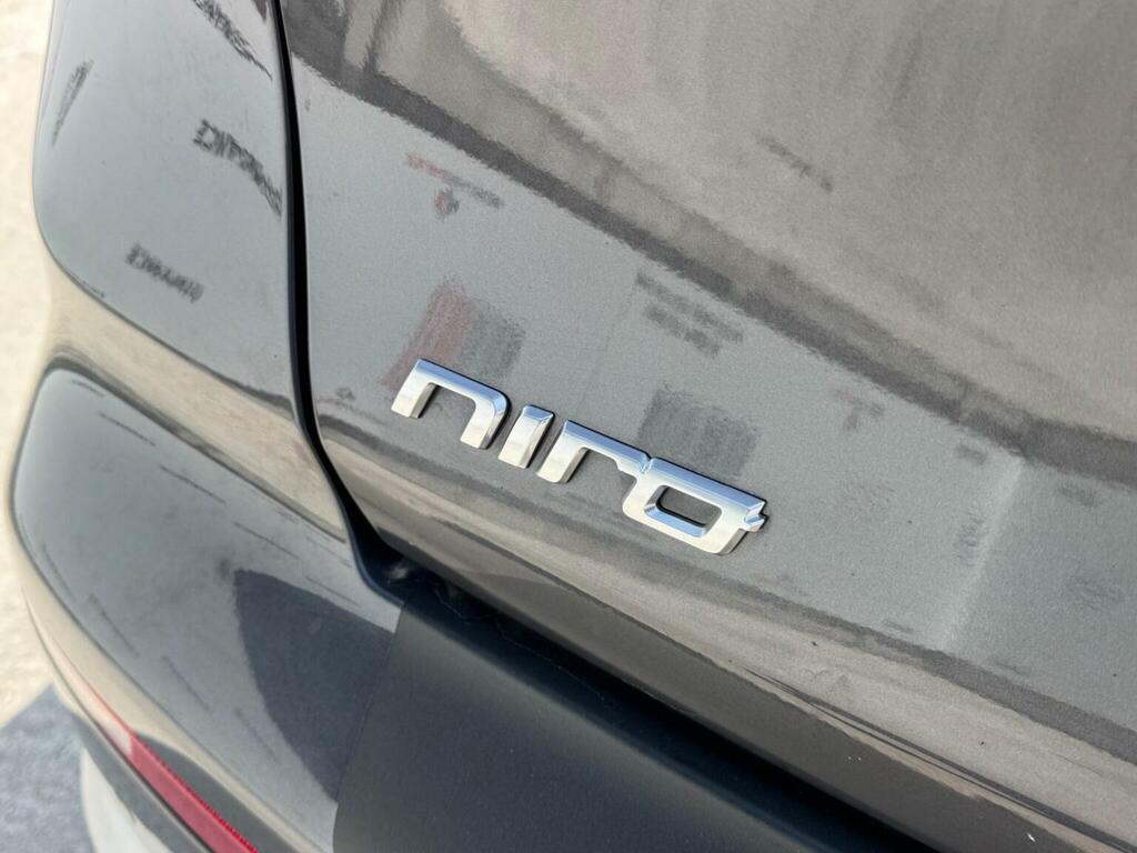 Kia Niro 3 Red #64