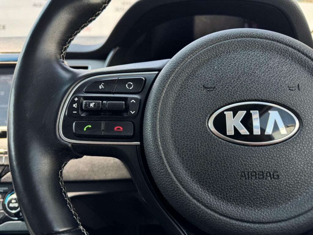 Kia Niro 3 Red #29