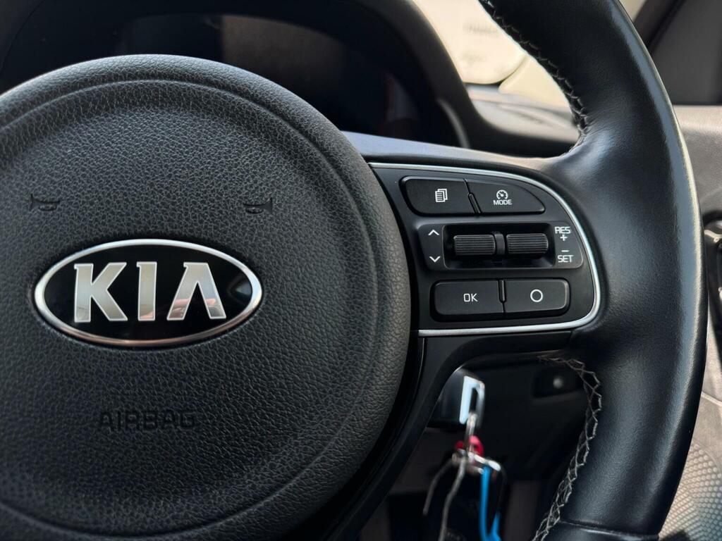 Kia Niro 3 Red #31