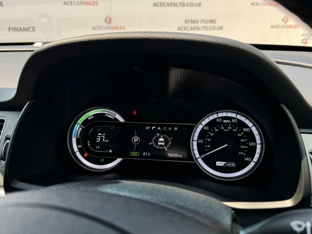 Kia Niro 3 Red #55
