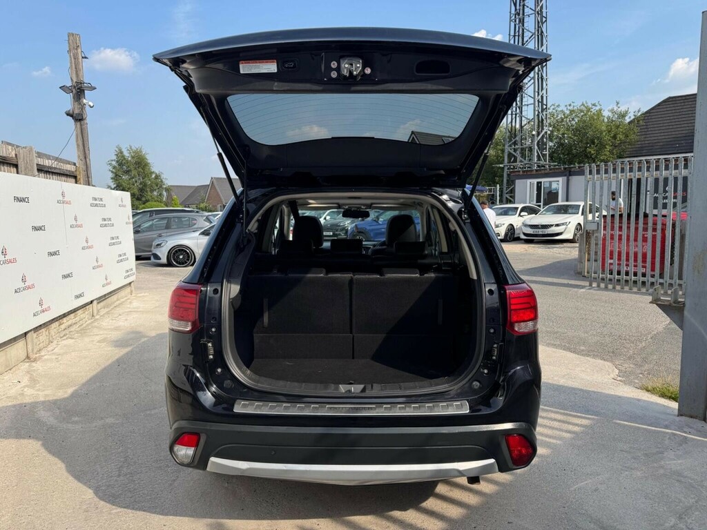 Mitsubishi Outlander Phev 4H Grey #67