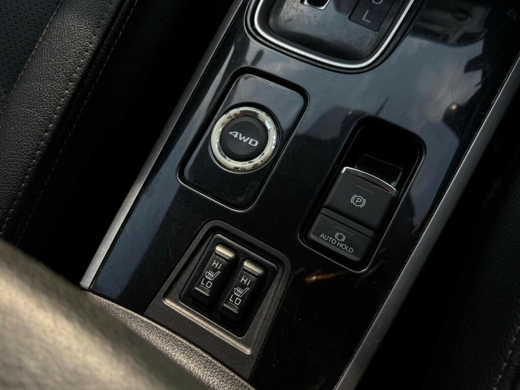 Mitsubishi Outlander Phev 4H Grey #30