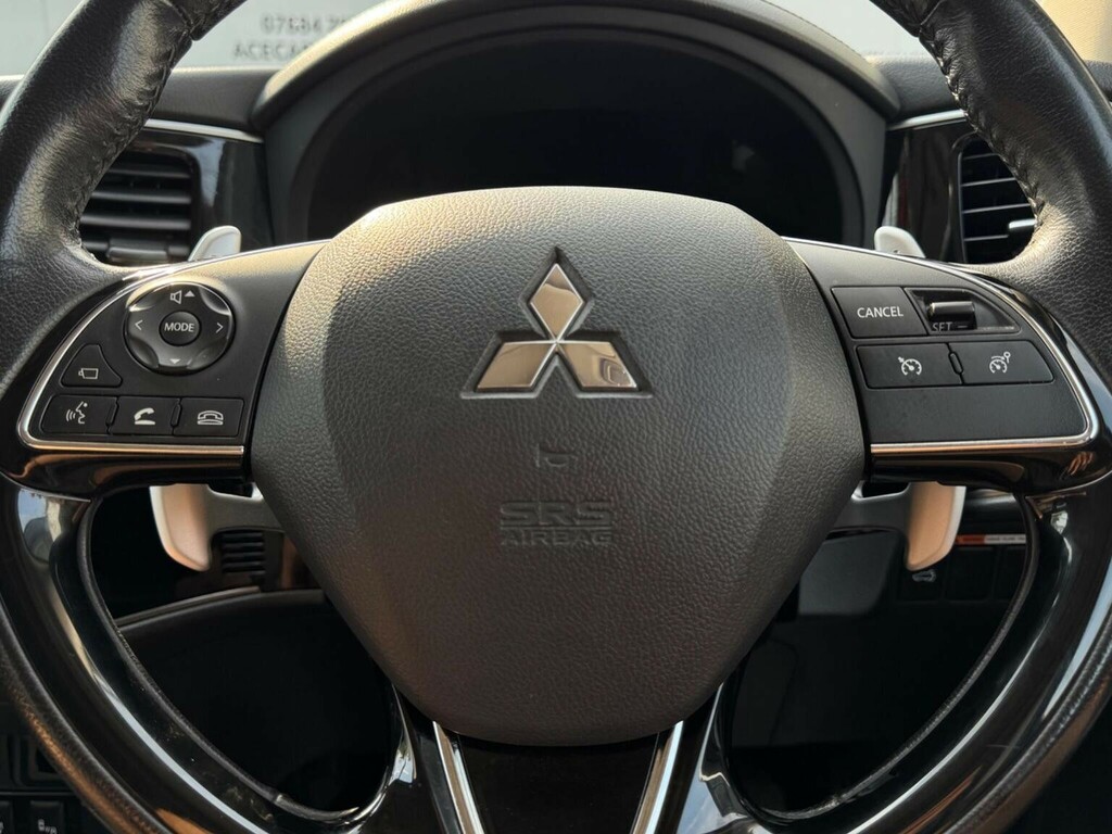 Mitsubishi Outlander Phev 4H Grey #42