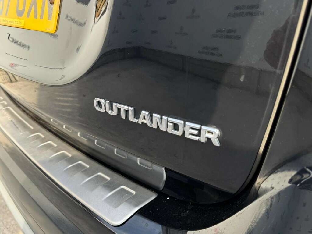 Mitsubishi Outlander Phev 4H Grey #59