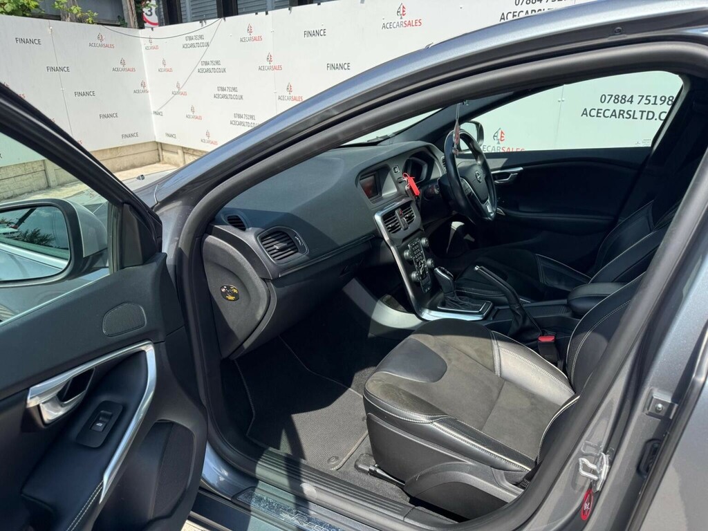 Volvo V40 D3 Inscription Silver #17