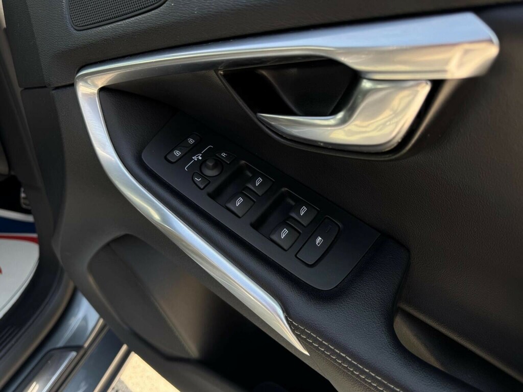 Volvo V40 D3 Inscription Silver #53