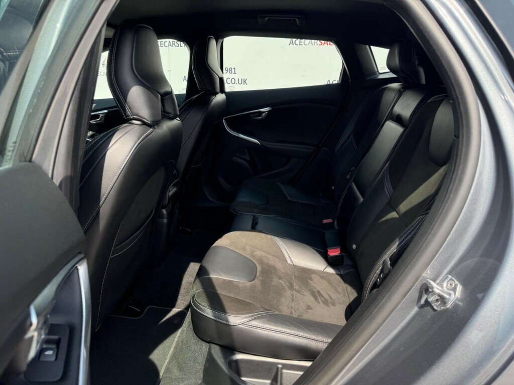 Volvo V40 D3 Inscription Silver #16