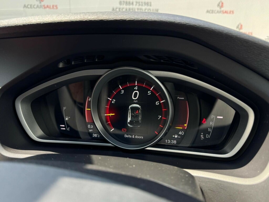 Volvo V40 D3 Inscription Silver #52