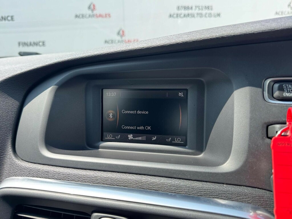 Volvo V40 D3 Inscription Silver #36