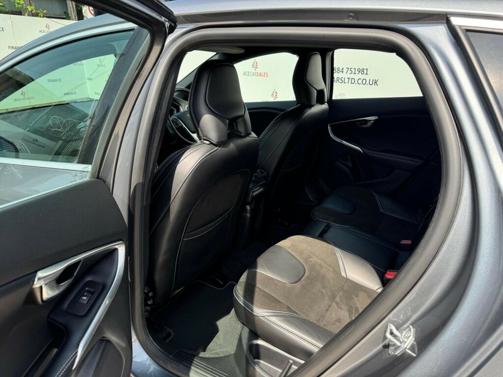 Volvo V40 D3 Inscription Silver #15