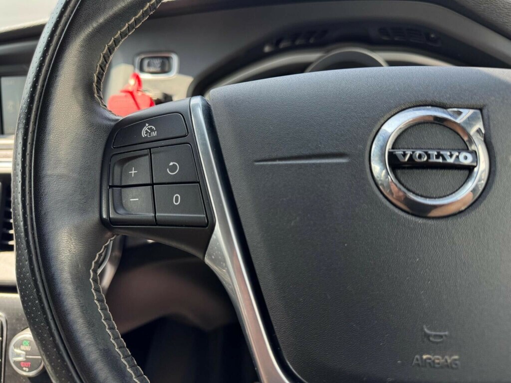 Volvo V40 D3 Inscription Silver #29