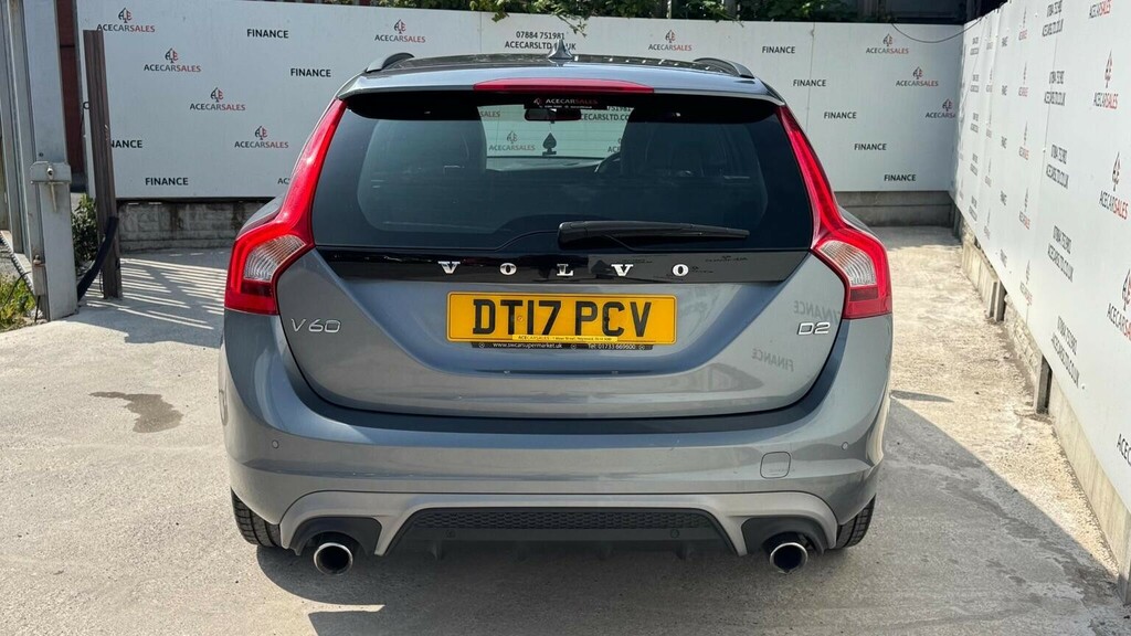 Volvo V60 R-design Lux Nav Blue #7