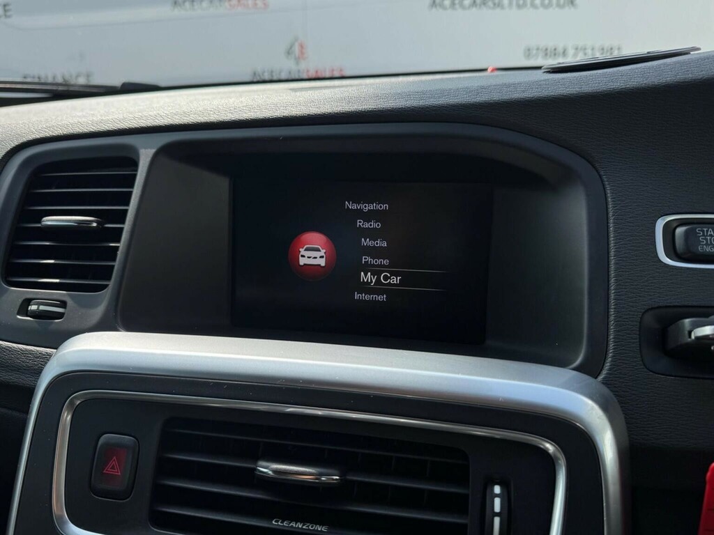 Volvo V60 R-design Lux Nav Blue #43