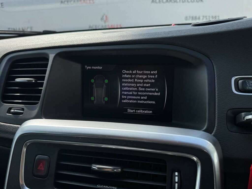Volvo V60 R-design Lux Nav Blue #39