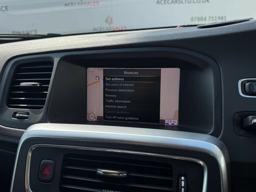 Volvo V60 R-design Lux Nav Blue #37