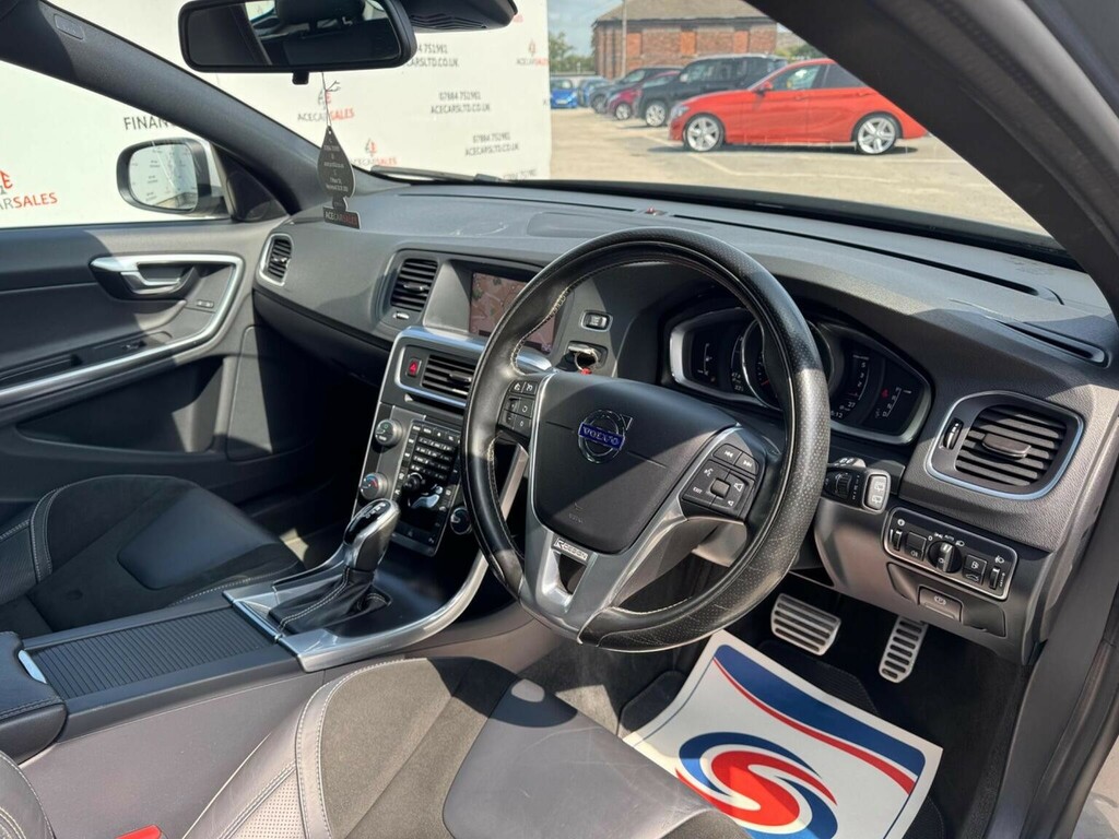 Volvo V60 R-design Lux Nav Blue #10