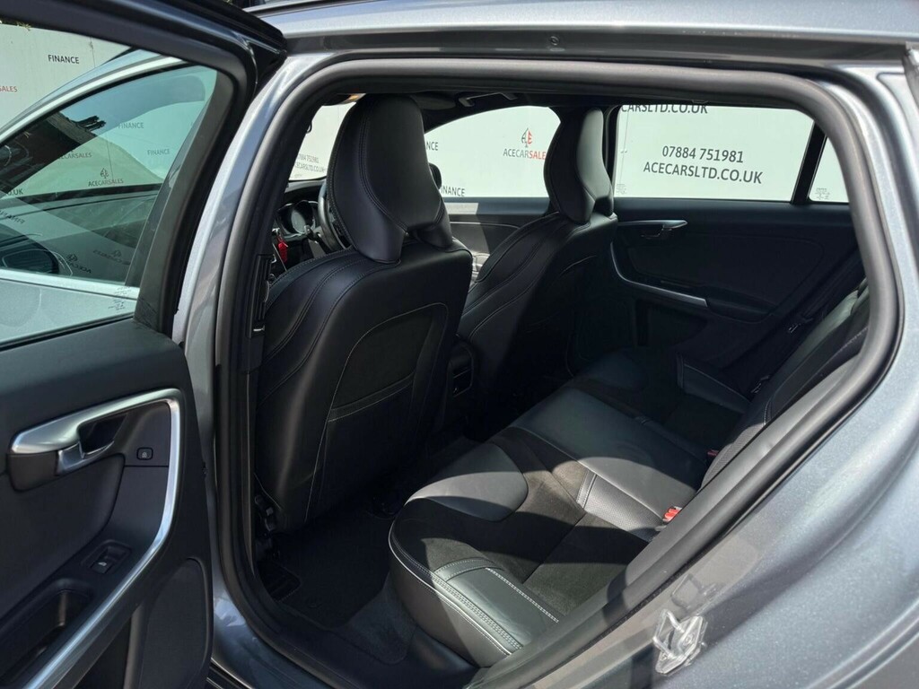 Volvo V60 R-design Lux Nav Blue #15