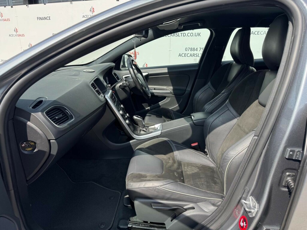 Volvo V60 R-design Lux Nav Blue #18