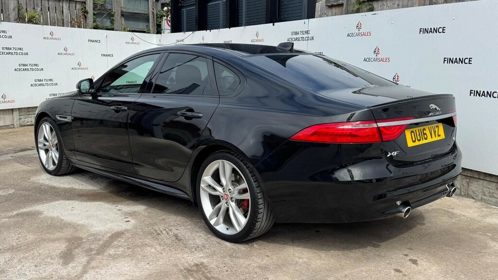 Jaguar XF Saloon 3.0D V6 S Euro 6 Ss 201616 Black #6