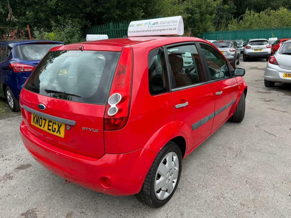Ford Fiesta Zetec Climate 16V 5-Door Black #4