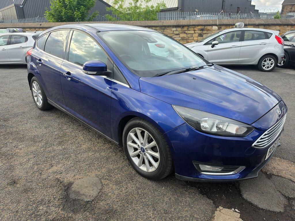 Ford Focus 1.0T Ecoboost Titanium Euro 6 S S Blue