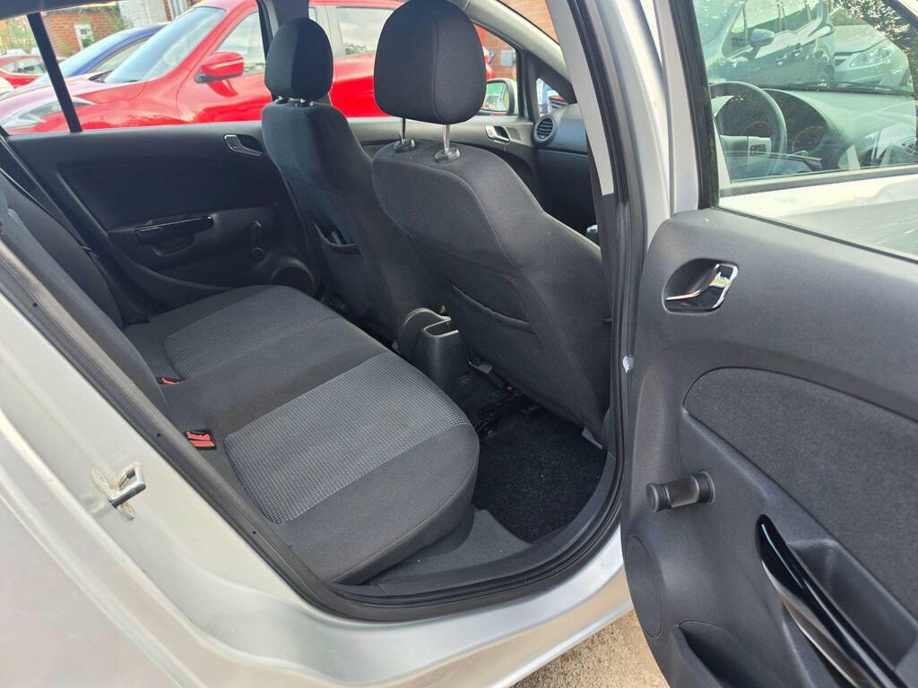 Vauxhall Corsa 1.4I 16V Design Hatchback Silver #7