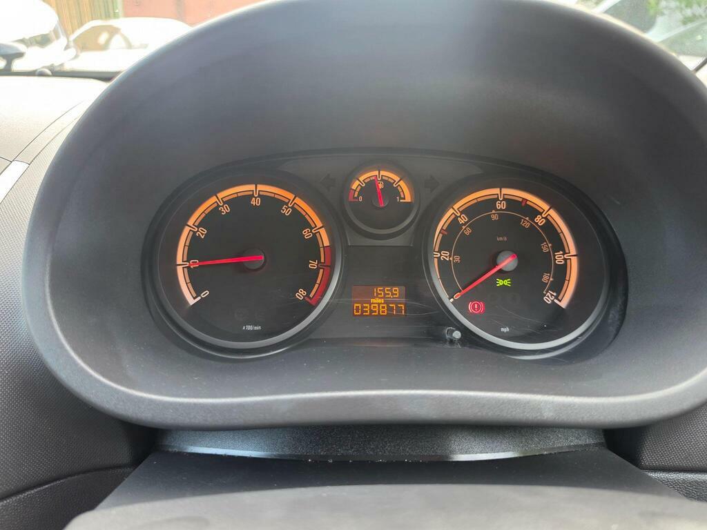 Vauxhall Corsa 1.4I 16V Design Hatchback Silver #4