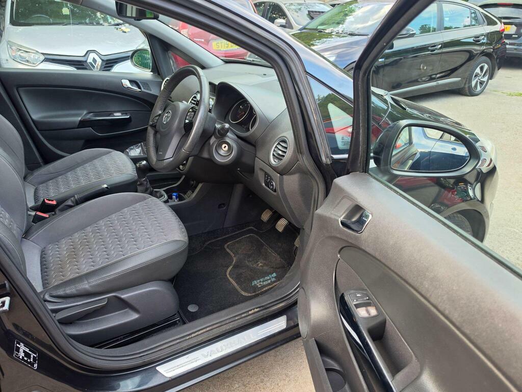 Vauxhall Corsa 1.2 16V Se Euro 5 SJ64KSZ Black #5