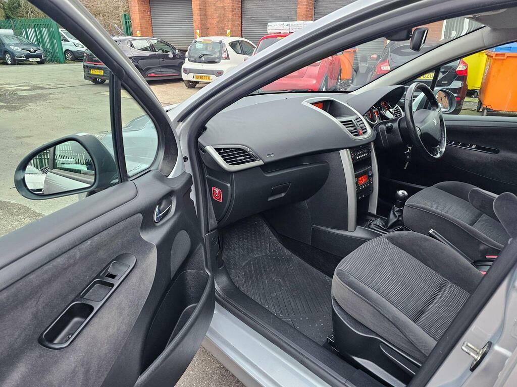 Peugeot 207 Hatchback Silver #9