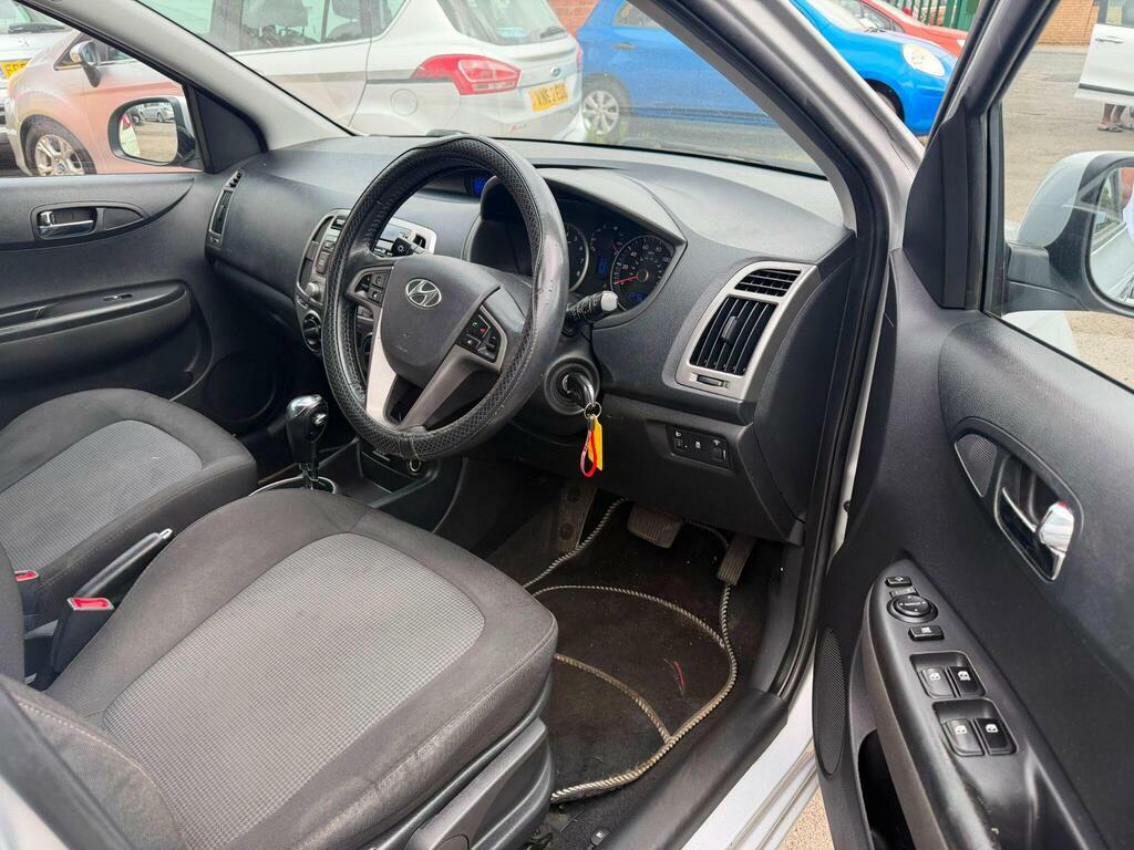 Hyundai I20 1.4 Active Euro 5 Silver #5
