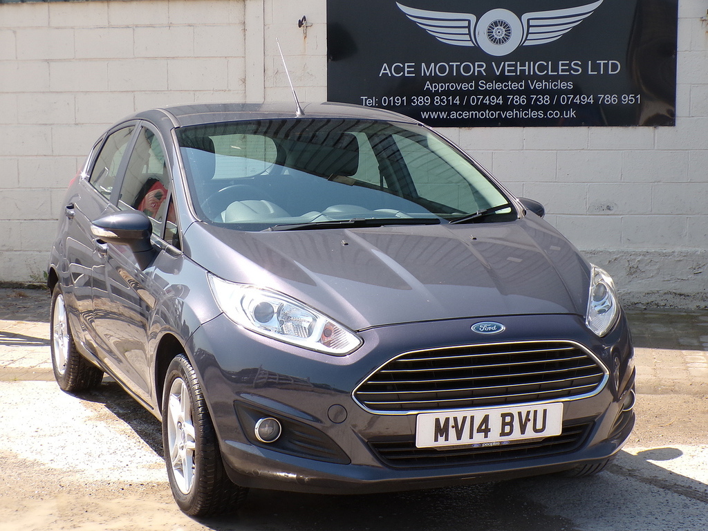 Ford Fiesta Zetec MV14BVU Grey #2