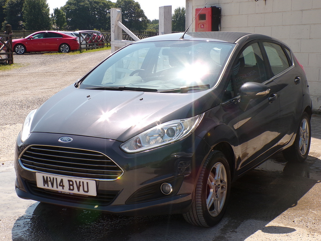 Ford Fiesta Zetec MV14BVU Grey #4
