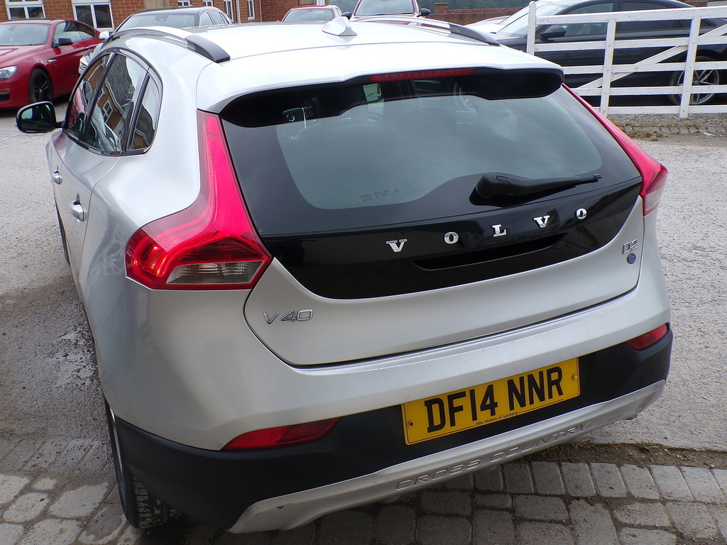 Volvo V40 Cross Country D2 Lux Silver #6