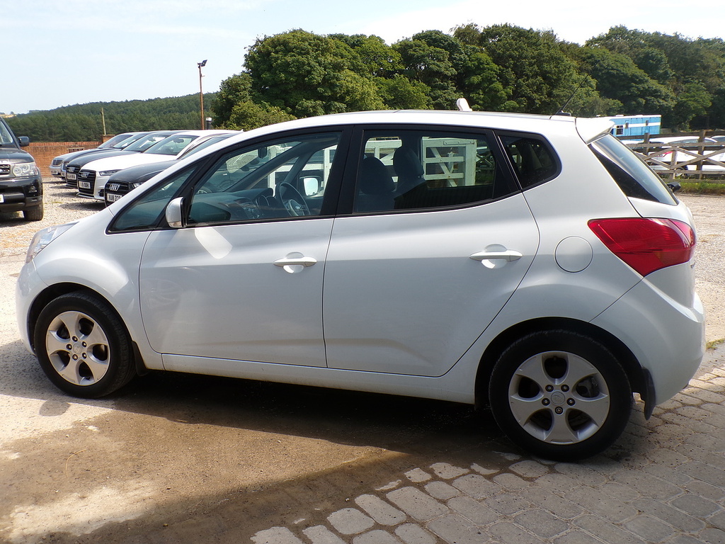 Kia Venga Ecodynamics 3 White #5