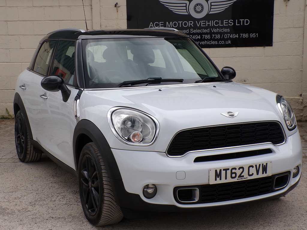 Mini Countryman Cooper Sd White