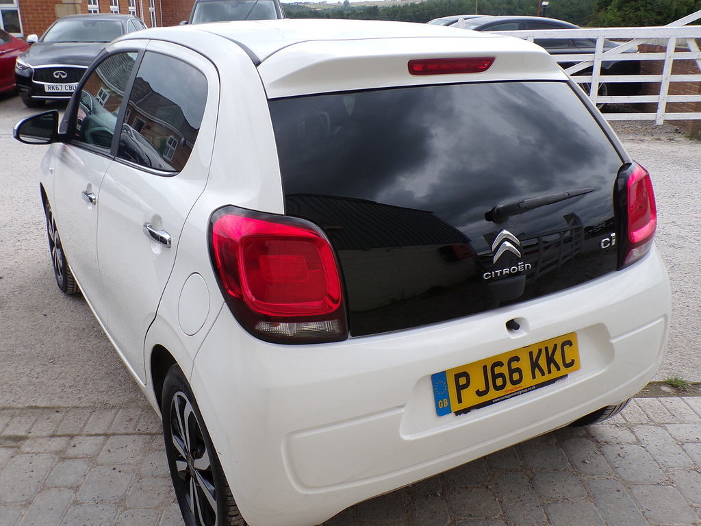 Citroen C1 Puretech Flair White #6