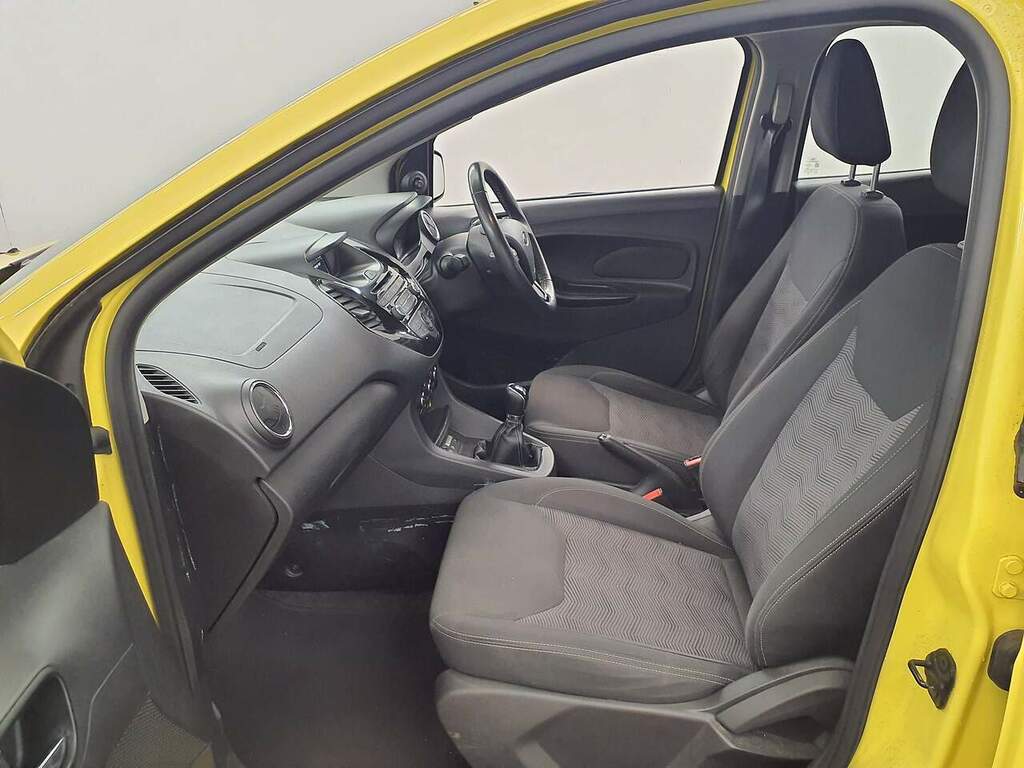 Ford KA+ Hatchback Zetec 1.5 30 Tax 15 Months White #8