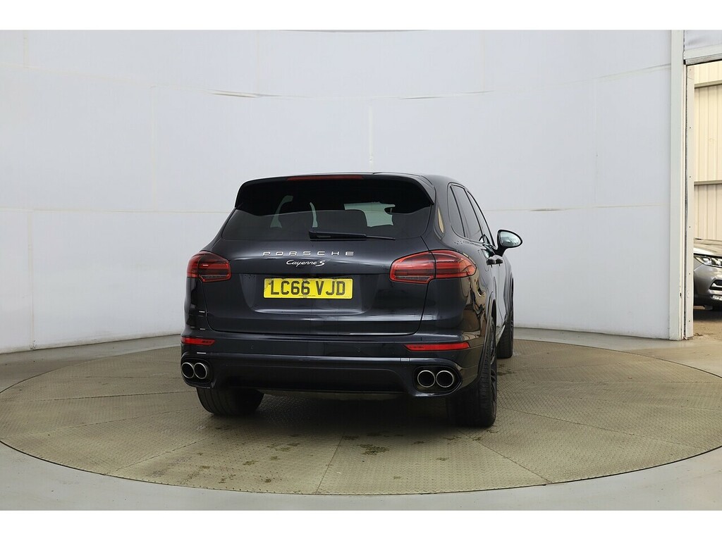 Porsche Cayenne Td V8 S Black #5
