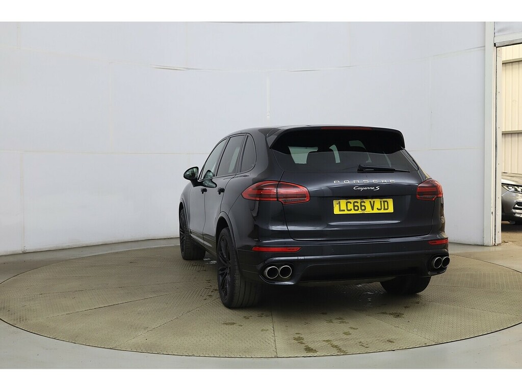 Porsche Cayenne Td V8 S Black #4