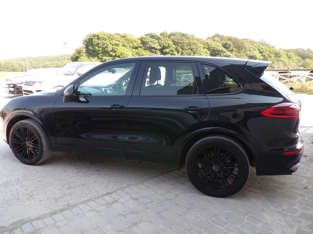 Porsche Cayenne Td V8 S Black #5