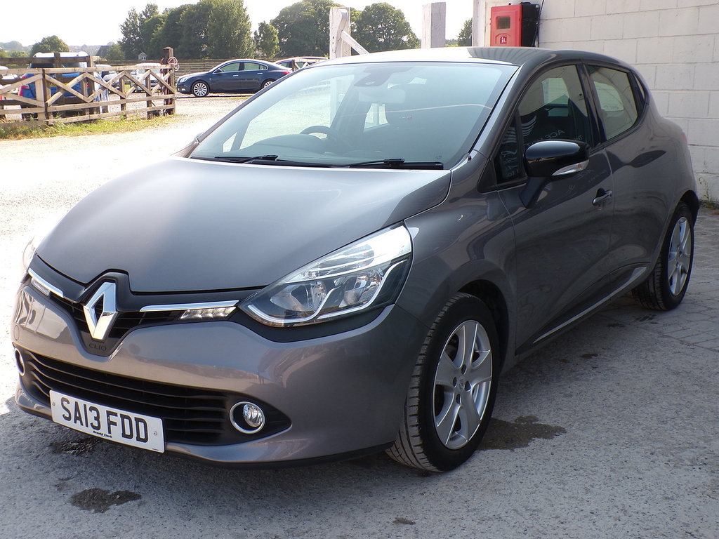 Renault Clio Dynamique Medianav Grey #4