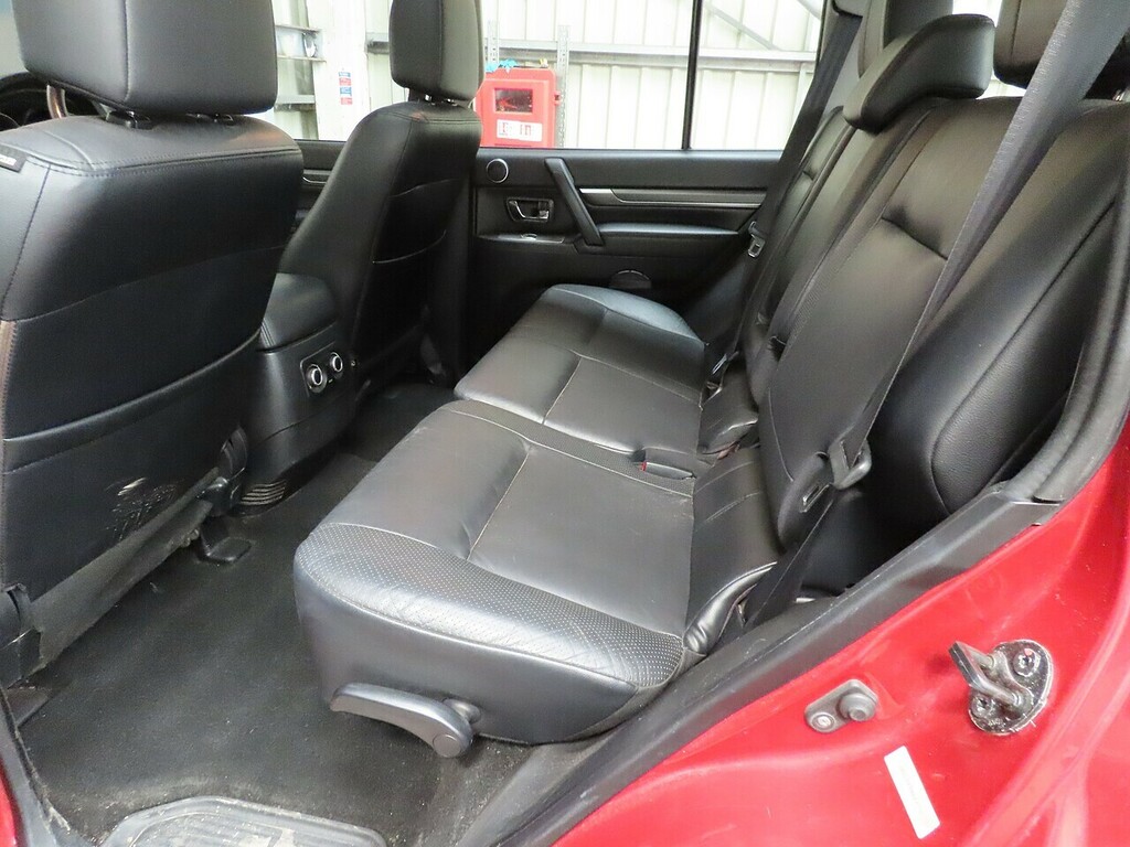 Mitsubishi Shogun Di-dc Elegance Red #2