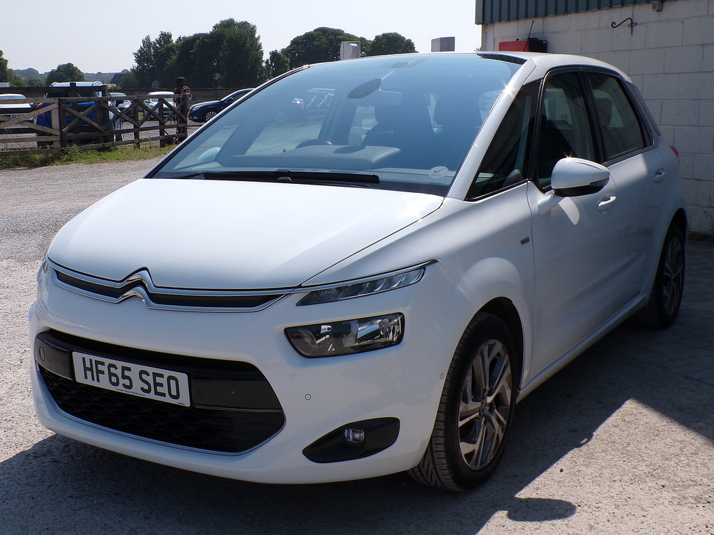 Citroen C4 Picasso Bluehdi Exclusive White #4