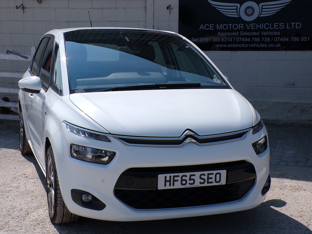 Citroen C4 Picasso Bluehdi Exclusive White #2