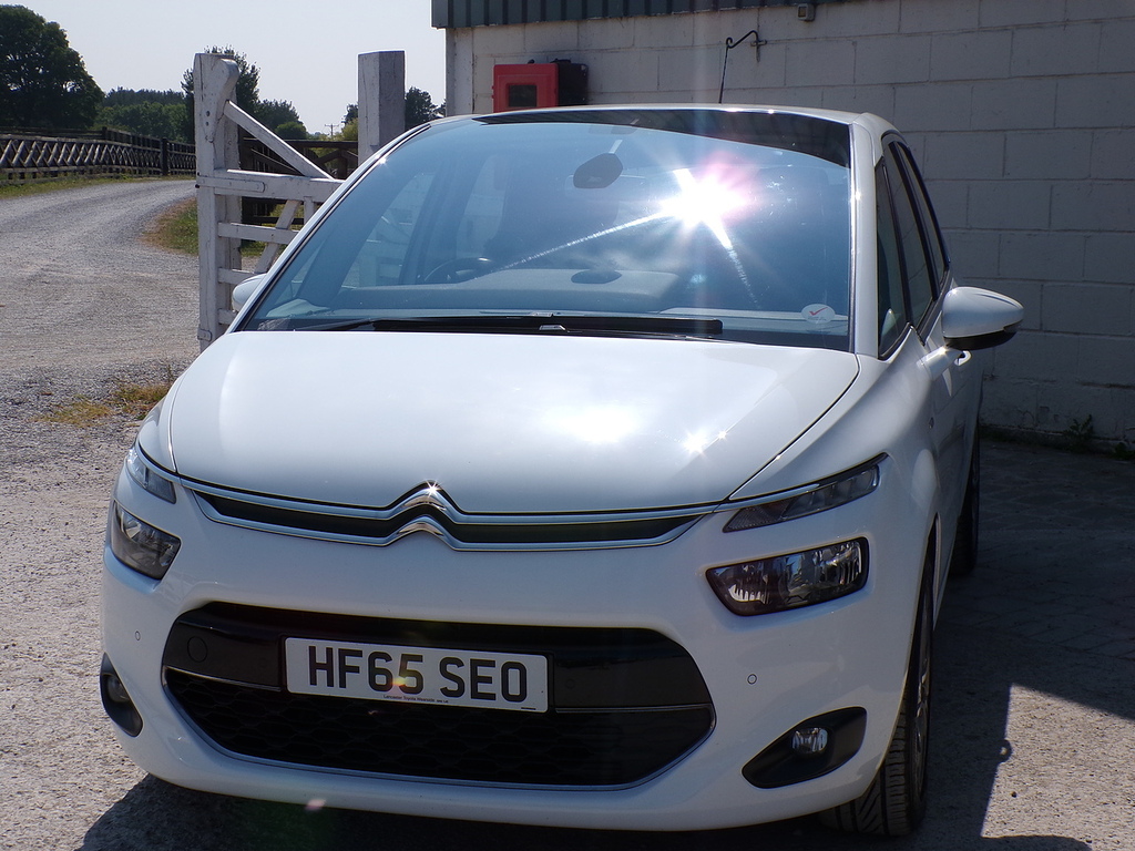 Citroen C4 Picasso Bluehdi Exclusive White #3