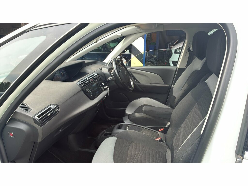 Citroen C4 Picasso Bluehdi Exclusive White #6