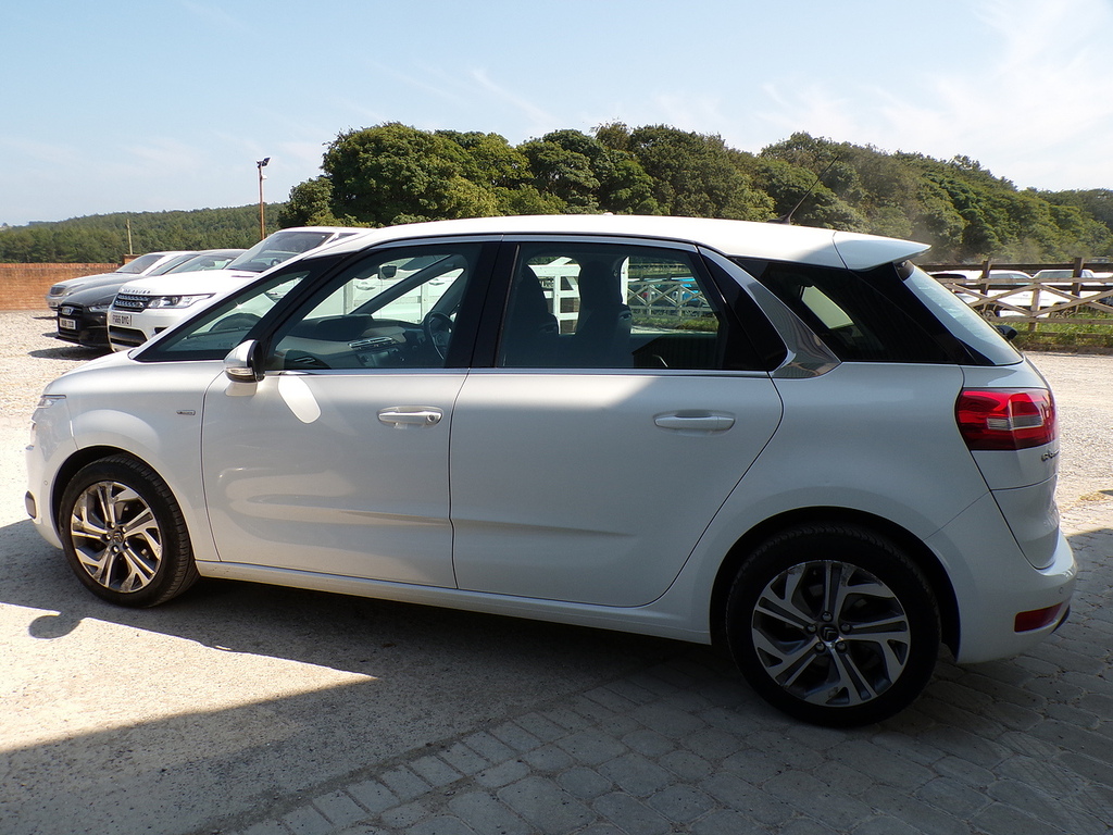 Citroen C4 Picasso Bluehdi Exclusive White #5