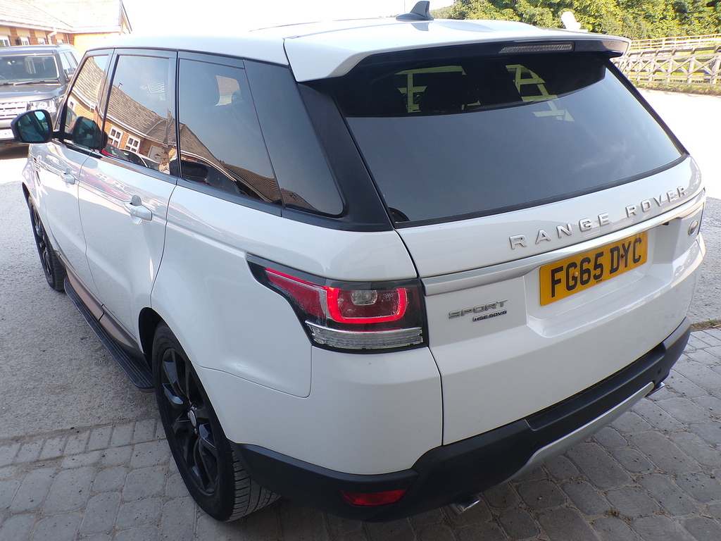 Land Rover Range Rover Sport Sd V6 Hse White #5